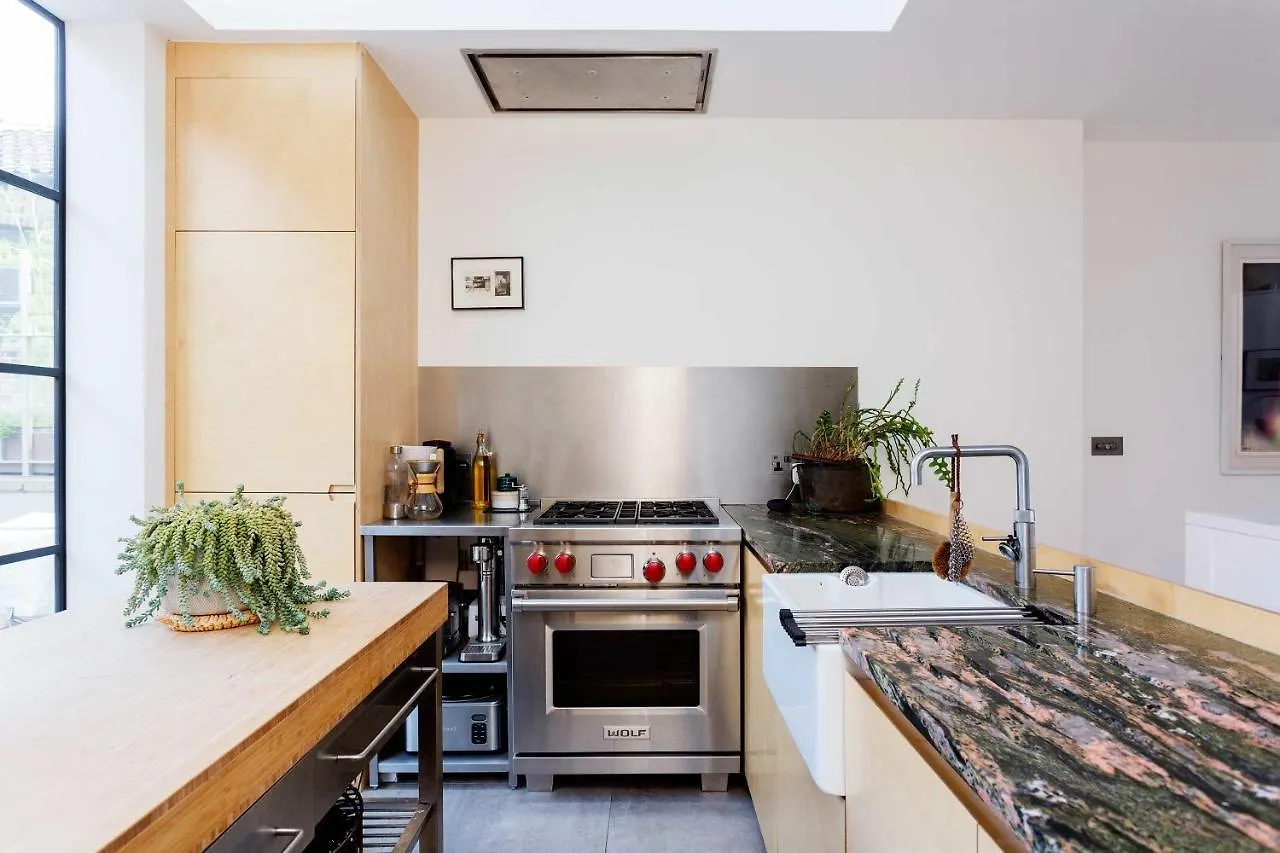 Holiday home Veeve - The Brickworks Villa London